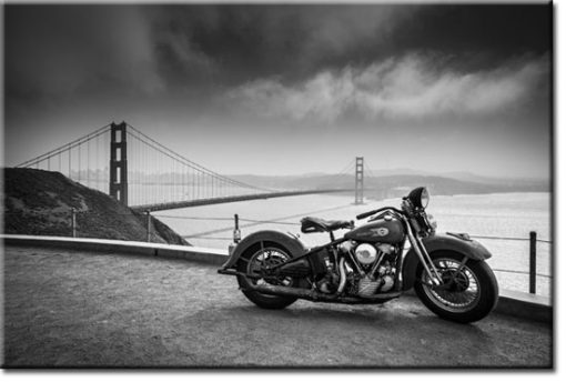 motor na tle mostu San Francisco