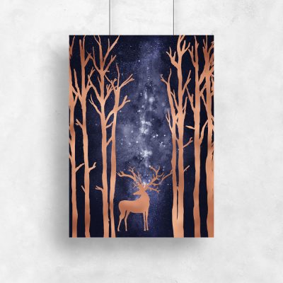 plakat drzewa i jeleń noc