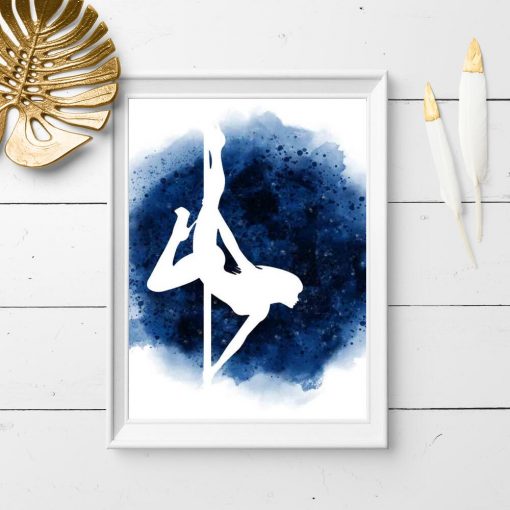 Plakat przedstawiający tancerkę na niebieskim tle
